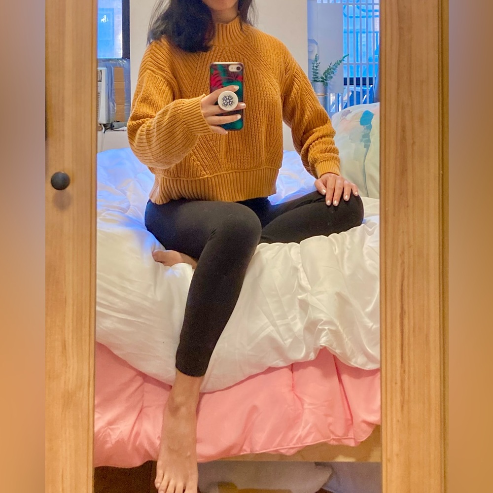 Burnt orange knitted sweater